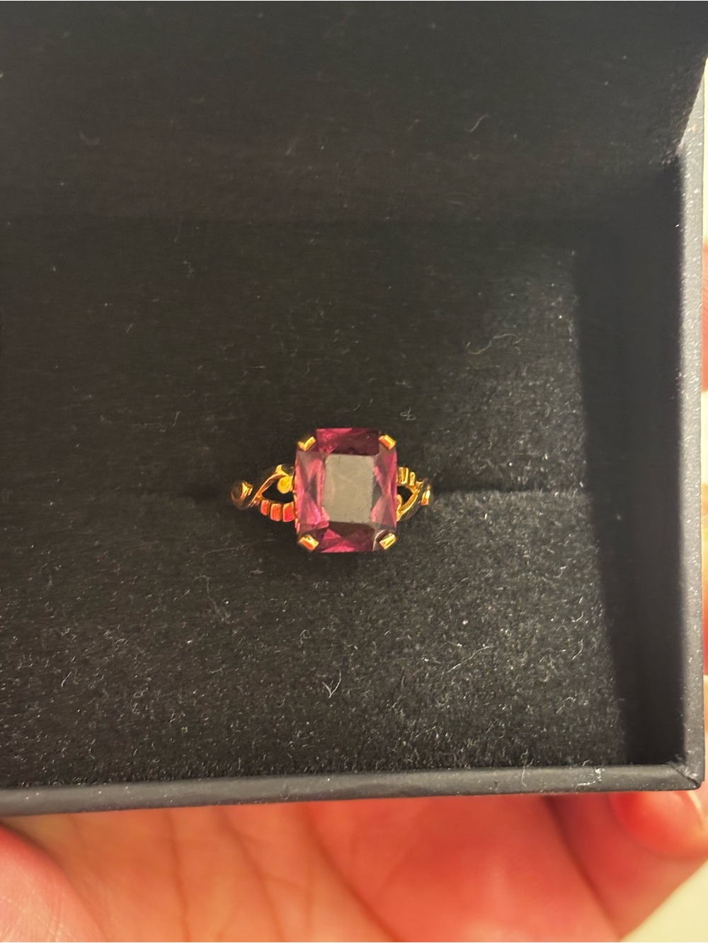 10k gold amethyst ring size 5.9
